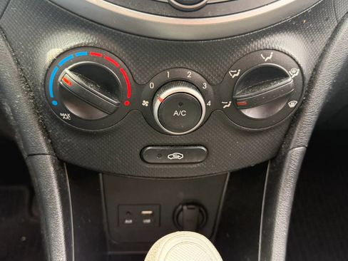 Used 2015 Hyundai Accent GS FWD image 27