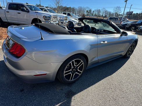 Used 2023 Ford Mustang Premium image 8