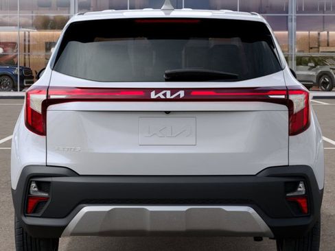 New 2026 Kia Seltos LX image 13