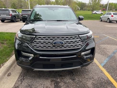 Used 2021 Ford Explorer Limited w/ Hybrid Equipment Group 310A AWD/4WD image 2