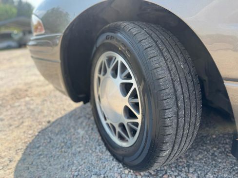 Used 2003 Buick Le Sabre Custom w/ Best Seller Package image 10