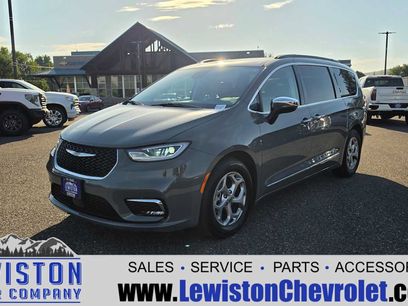Used 2023 Chrysler Pacifica Limited