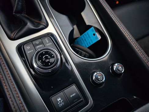 Used 2023 Nissan Maxima SR w/ Sport Mat Group image 31