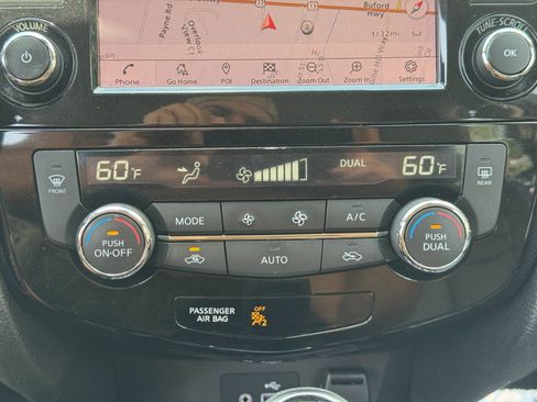 Used 2019 Nissan Rogue SL AWD/4WD image 27
