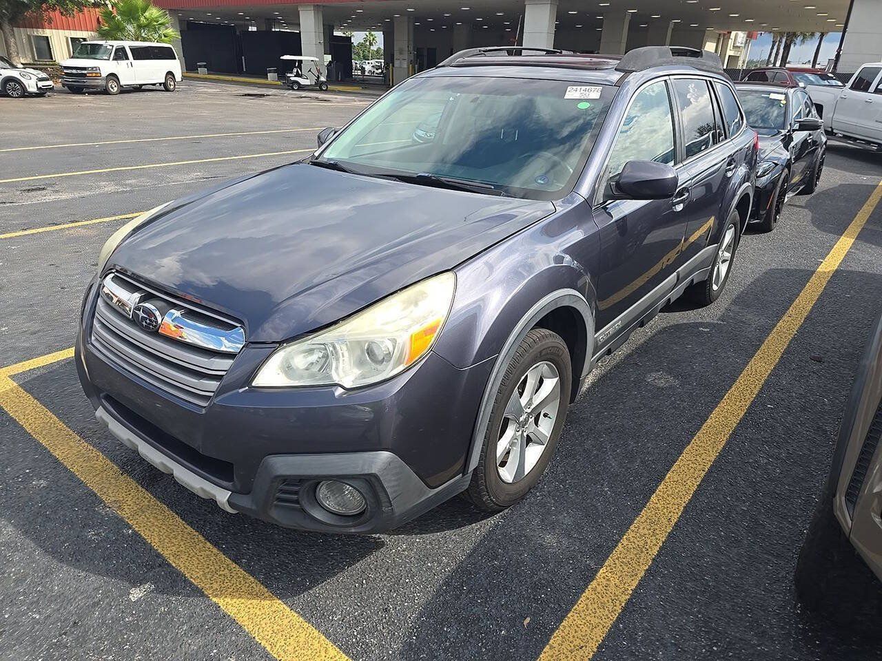 Used 2014 Subaru Outback 3.6R Limited w/ Moonroof Package AWD/4WD image 1