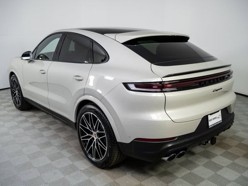 New 2026 Porsche Cayenne Coupe image 3