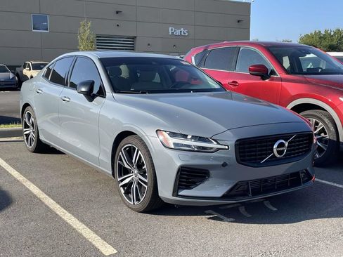Used 2022 Volvo S60 T8 R-Design Expression w/ Premium Package AWD/4WD image 1