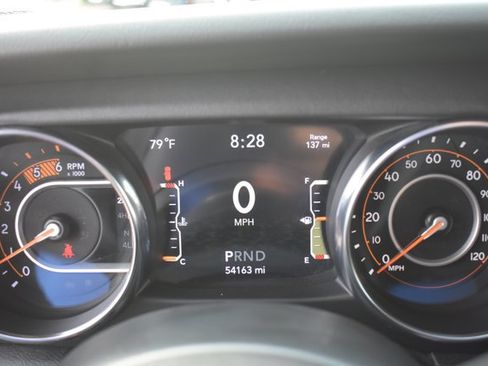 Used 2021 Jeep Wrangler Unlimited Sahara AWD/4WD image 21