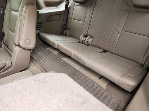 Used 2018 Chevrolet Tahoe Premier AWD/4WD image 14