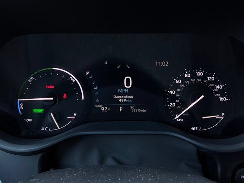 Used 2025 Toyota Sienna XLE FWD image 44