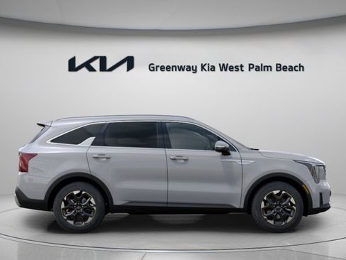 New 2026 Kia Sorento S FWD image 9