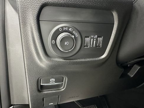 Used 2023 Jeep Grand Cherokee Limited w/ Trailer Tow Prep Group (B) image 34