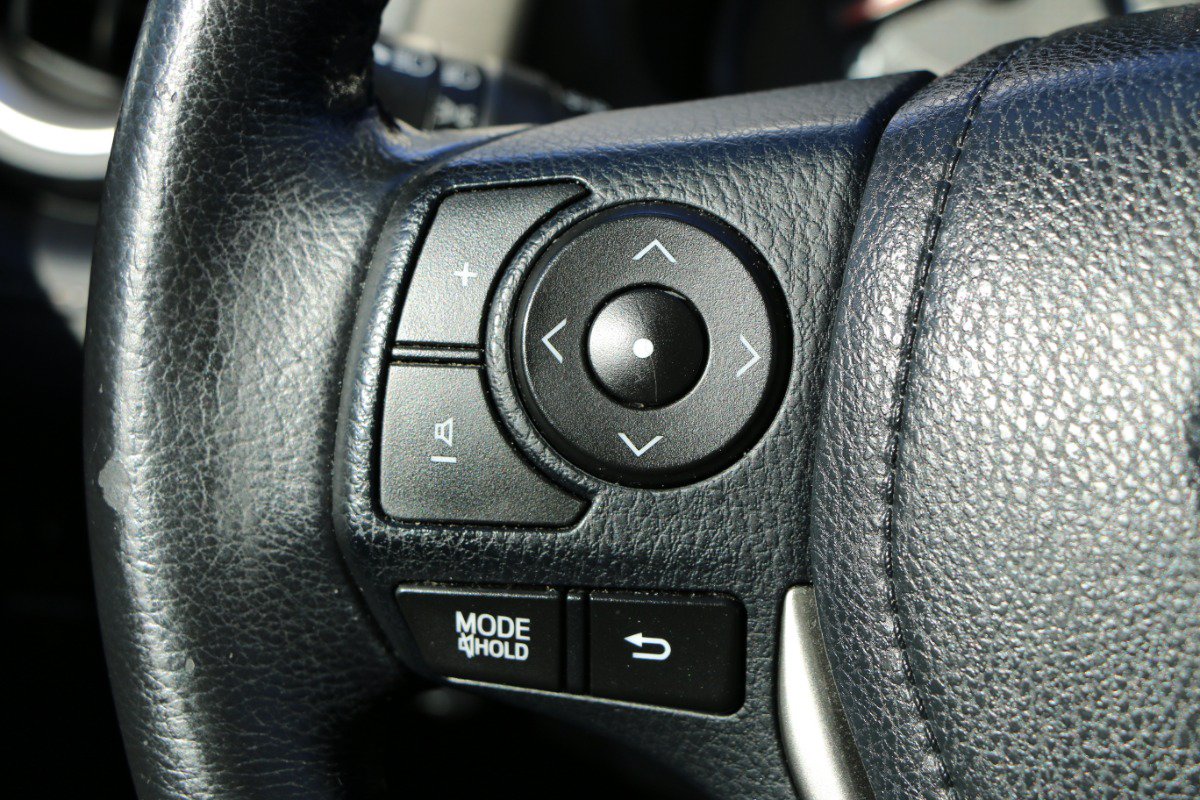 Used 2013 Toyota RAV4 Limited AWD/4WD image 19