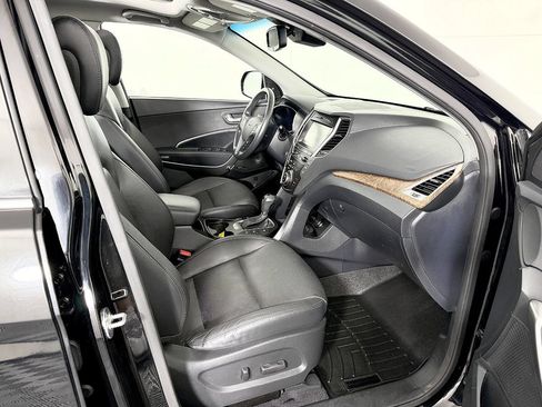 Used 2017 Hyundai Santa Fe Limited AWD/4WD image 51