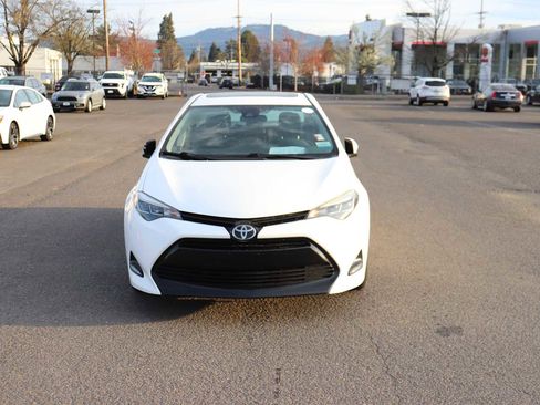 Used 2018 Toyota Corolla XLE w/ Carpet Mat Package (TMS) image 2