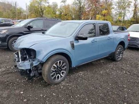 Used 2024 Ford Maverick Lariat AWD/4WD image 3