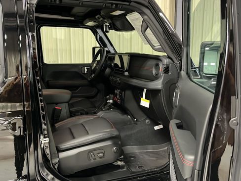 New 2026 Jeep Wrangler Unlimited Rubicon image 14