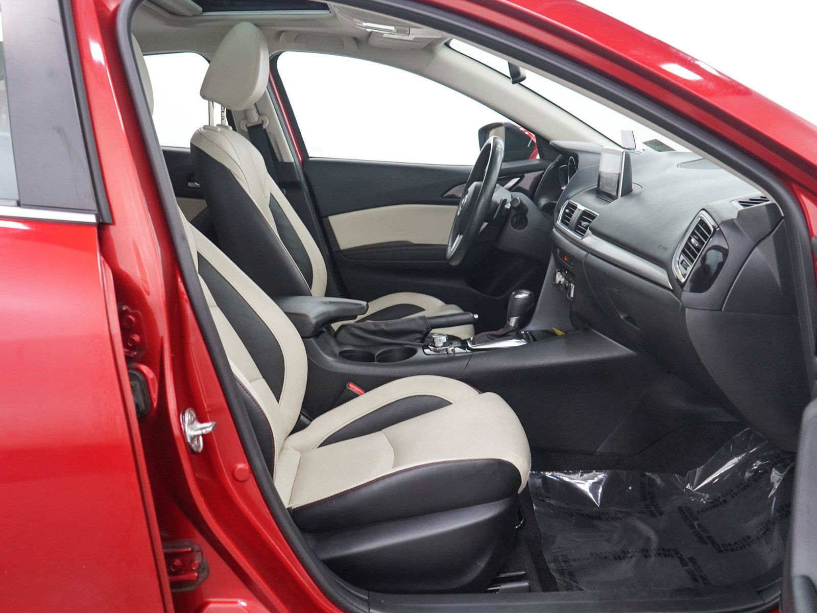 Used 2014 MAZDA MAZDA3 s Grand Touring FWD image 11