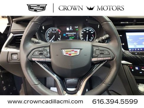 Certified 2025 Cadillac XT6 Premium Luxury image 20