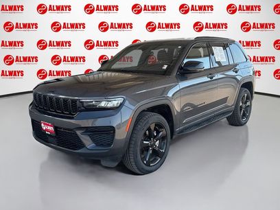Used 2022 Jeep Grand Cherokee Altitude