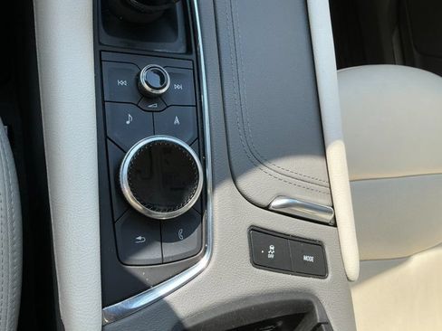 Used 2022 Cadillac XT5 Premium Luxury AWD/4WD image 27