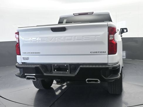 Used 2025 Chevrolet Silverado 1500 Custom Trail Boss AWD/4WD image 5