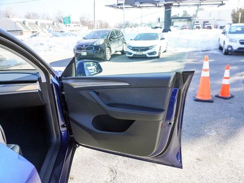 Used 2023 Tesla Model Y Long Range image 24