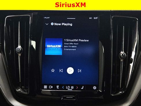 Used 2022 Volvo XC60 B5 R-Design w/ Advanced Package image 19