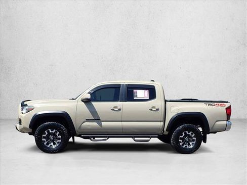 Used 2019 Toyota Tacoma TRD Off-Road AWD/4WD image 2