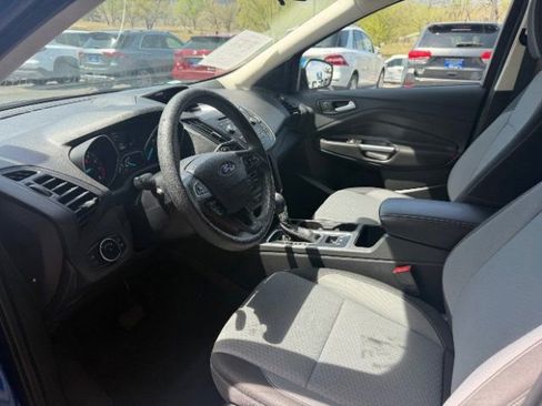 Used 2017 Ford Escape SE FWD image 18