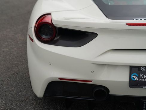 Used 2017 Ferrari 488 GTB RWD image 20