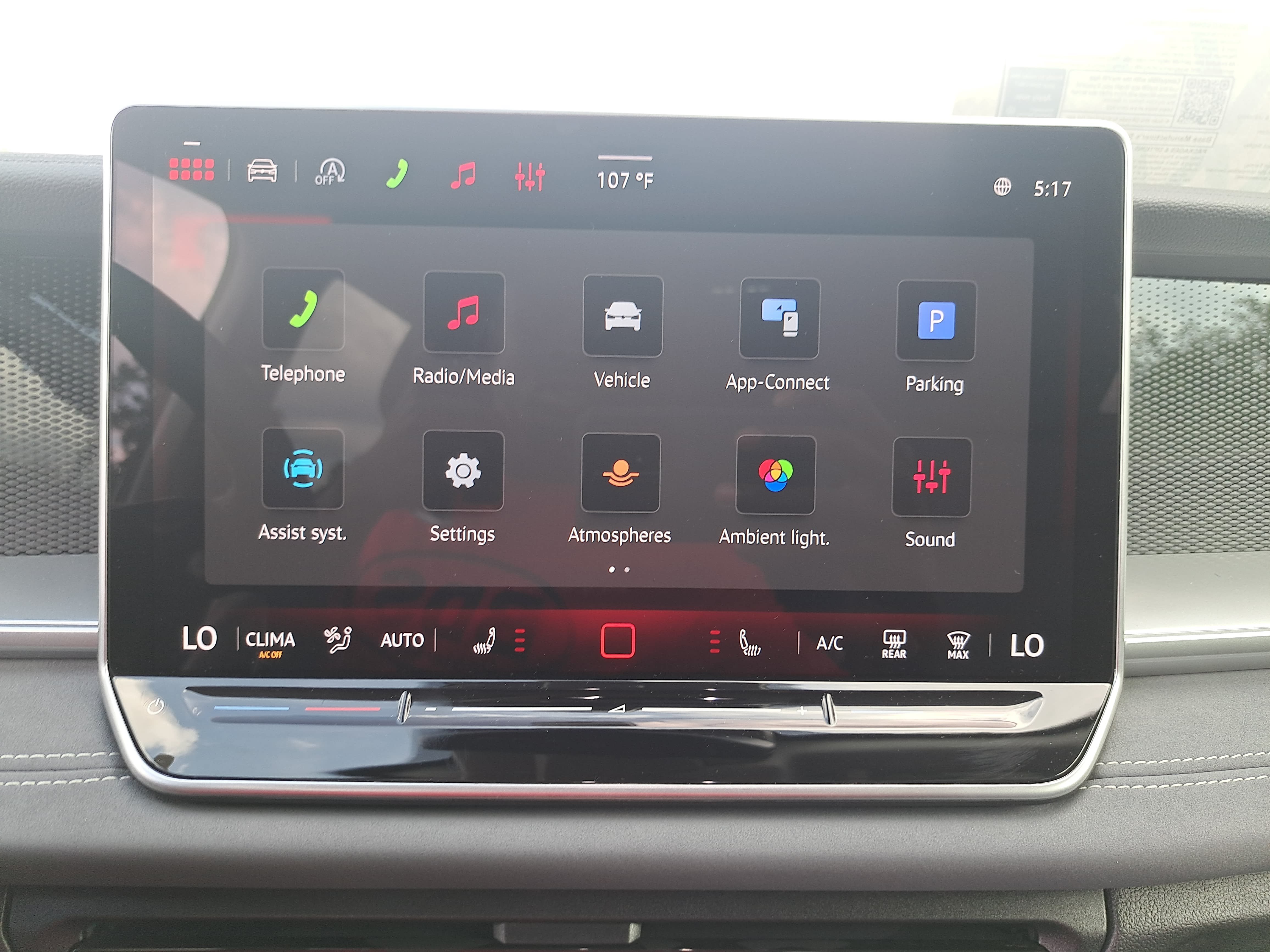 Used 2026 Volkswagen Tiguan SE FWD image 23