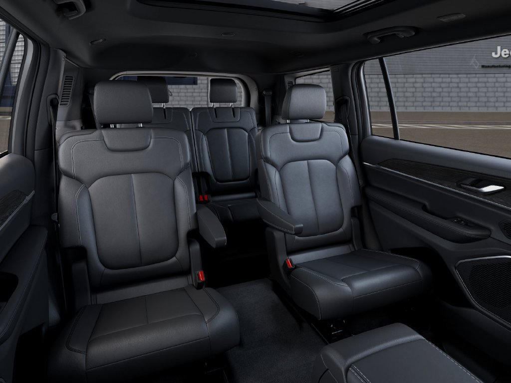 New 2026 Jeep Grand Cherokee L Limited w/ Limited Altitude Package AWD/4WD image 15