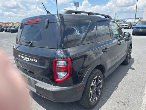 Certified 2024 Ford Bronco Sport Outer Banks w/ Tech Package AWD/4WD image 4