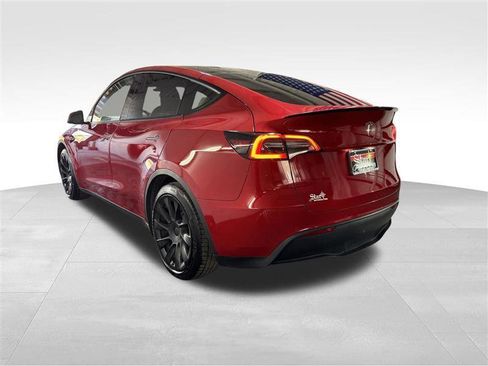 Used 2021 Tesla Model Y Long Range image 6