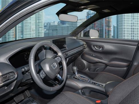 Certified 2024 Honda HR-V Sport image 15