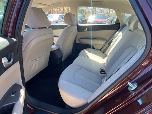 Used 2018 Kia Optima LX w/ 17" Alloy Wheels Package FWD image 30