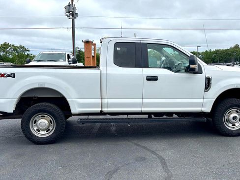 Used 2019 Ford F250 XL w/ Power Equipment Group image 5
