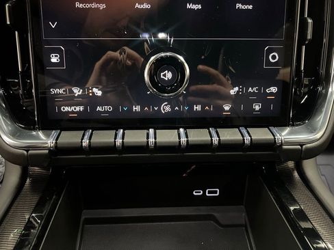 New 2026 GMC Yukon XL Elevation w/ LPO, Floor Liner Package image 23