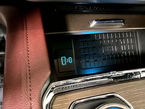 Used 2023 Ford Expedition Max Limited image 33