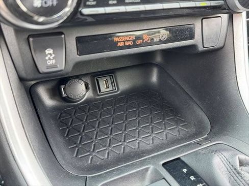 Certified 2022 Toyota RAV4 XLE w/ Carpet Mat Package (TMS) AWD/4WD image 54