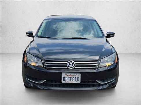 Used 2014 Volkswagen Passat 1.8T Wolfsburg Edition FWD image 2