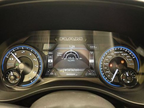 Used 2022 RAM 1500 Limited w/ Night Edition AWD/4WD image 5