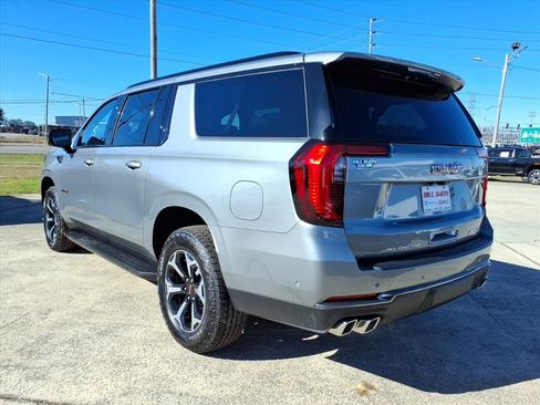 New 2026 GMC Yukon XL AT4 image 5