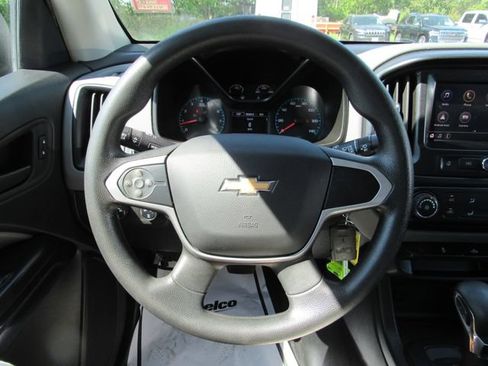 Used 2022 Chevrolet Colorado W/T w/ WT Convenience Package AWD/4WD image 16