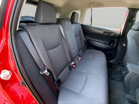 Used 2025 Toyota Corolla Cross LE AWD/4WD image 19
