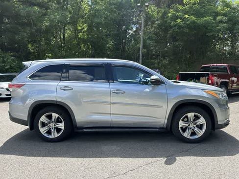 Used 2015 Toyota Highlander Limited AWD/4WD image 3