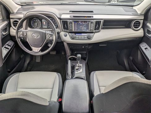Used 2016 Toyota RAV4 XLE image 10