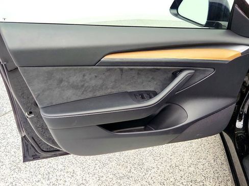 Used 2021 Tesla Model 3 Long Range image 11