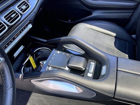 Used 2024 Mercedes-Benz GLE 450 4MATIC image 17